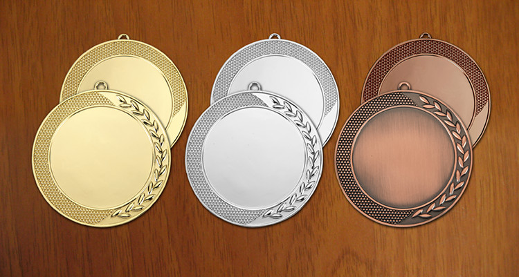 medal 70 mm na wklejk� 50 mm - br�zowy puchary statuetki medale