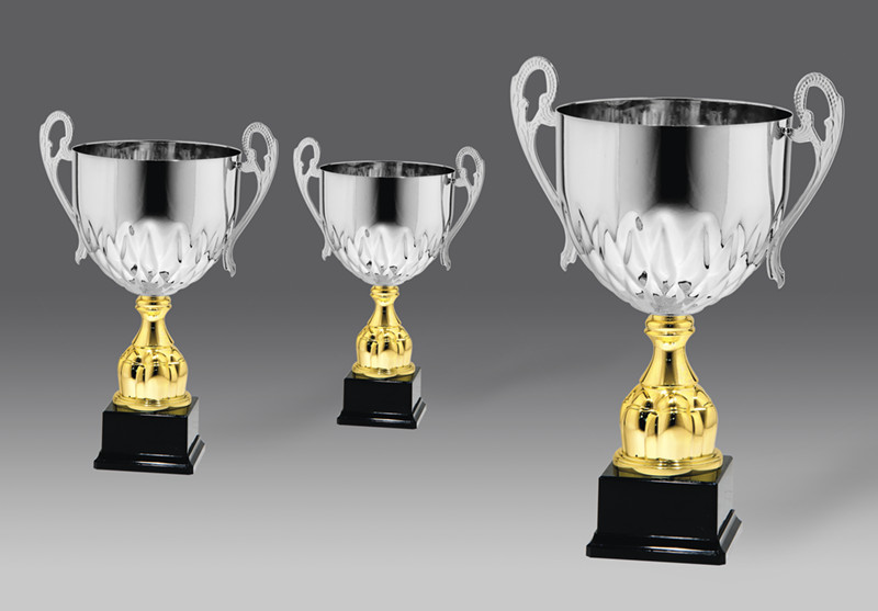 Puchar G24121 3, &oslash;22, h.47 puchary statuetki medale