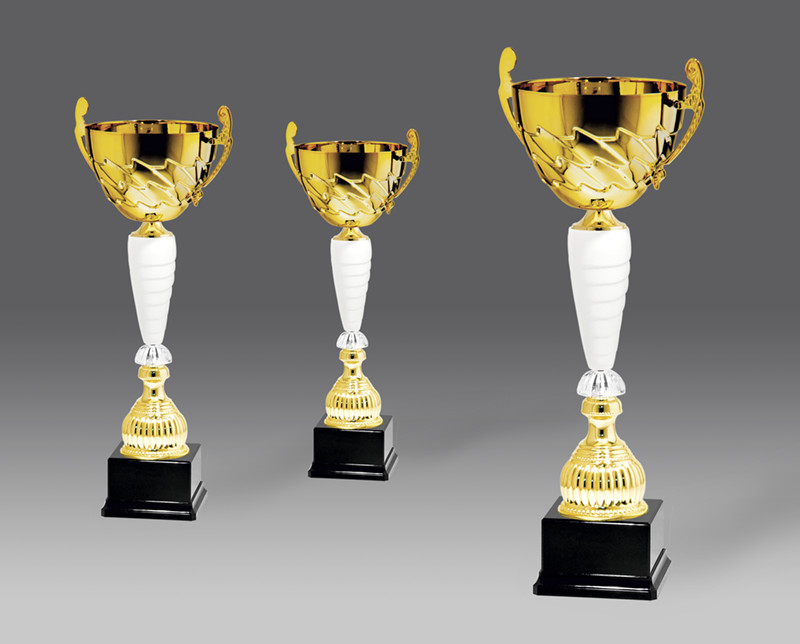 Puchar G24205 3, &oslash;12, h.43 puchary statuetki medale