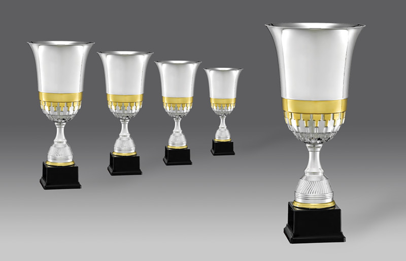 Puchar 4327 5, &oslash;24, h.53 puchary statuetki medale