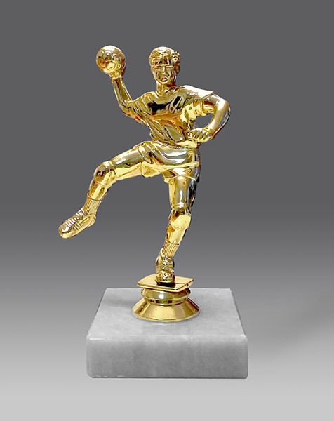 statuetka pi�ka r�czna, h.17 puchary statuetki medale